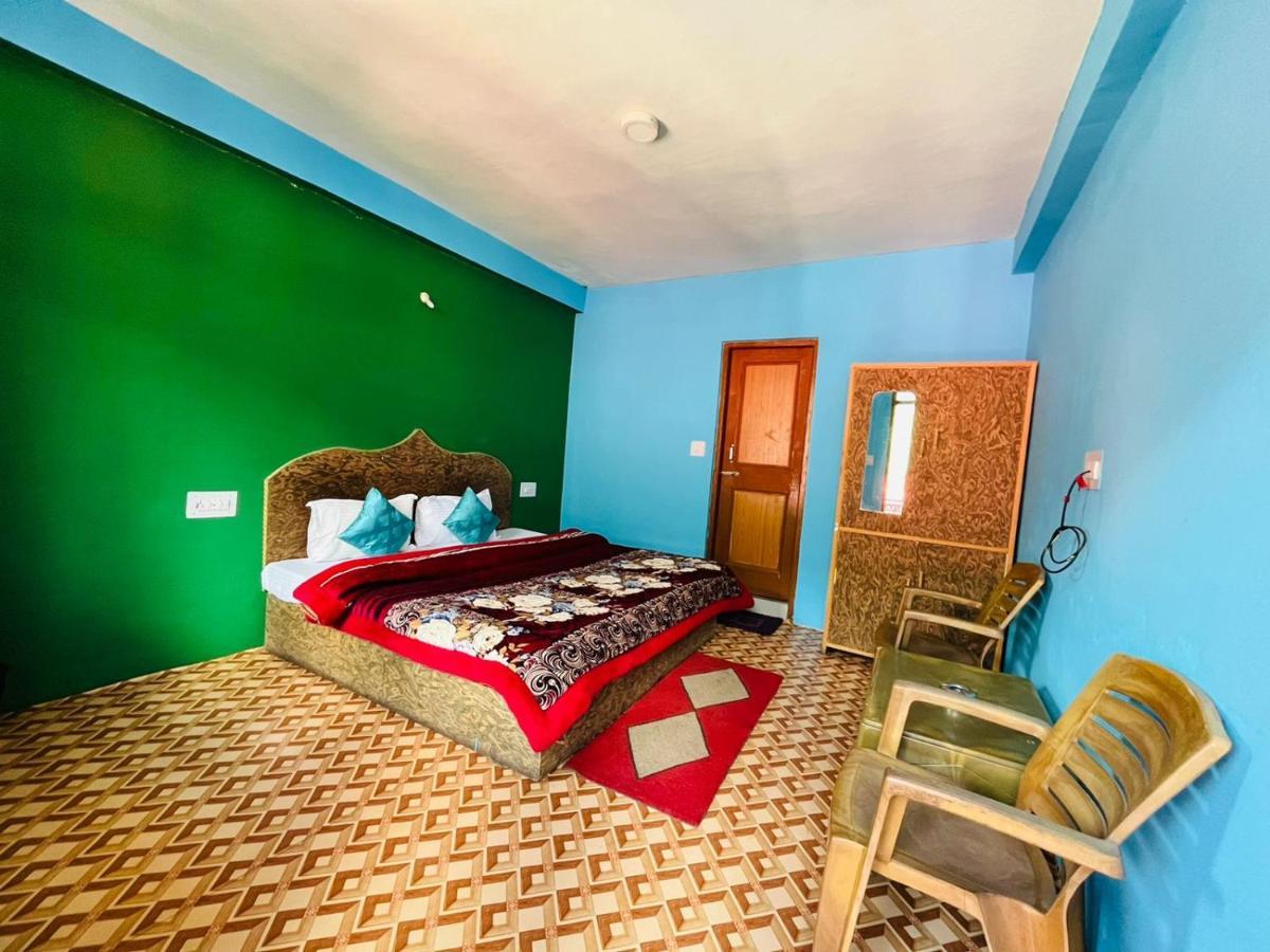 Non Stop Cafe Hostel & Stay Манали Экстерьер фото